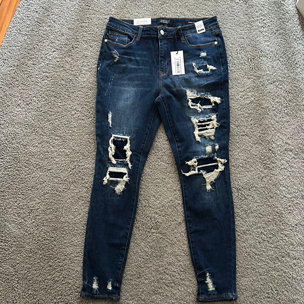 Judy Blue Patched destroyed skinny jeans!